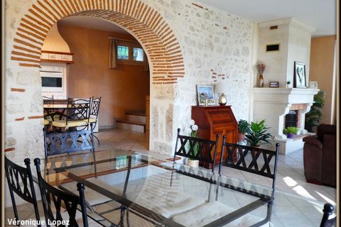 Villa a Agen, Lot-et-Garonne, Agen - € 395.000 | Ref: 340936449643 - foto 2