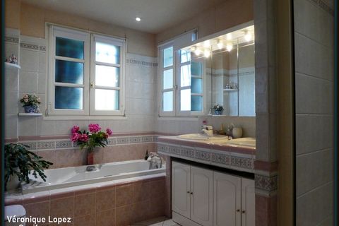 Villa a Agen, Lot-et-Garonne, Agen - € 395.000 | Ref: 340936449643 - foto 9