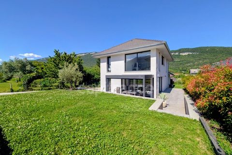 Villa i Brison-Saint-Innocent, Savoie, Brison-Saint-Innocent - € 700.000 | Ref: 340939779445 - foto 1