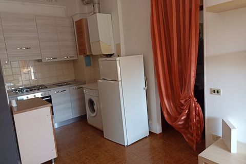 Apartament a Pisa, Pisa, Pisa - € 680/mes | Ref: 2022084 - foto 5