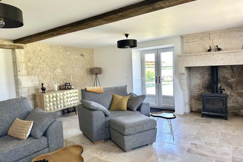 Villa in Bonnes, Charente, Bonnes - € 395.000 | Ref: BVI85217 - foto 8