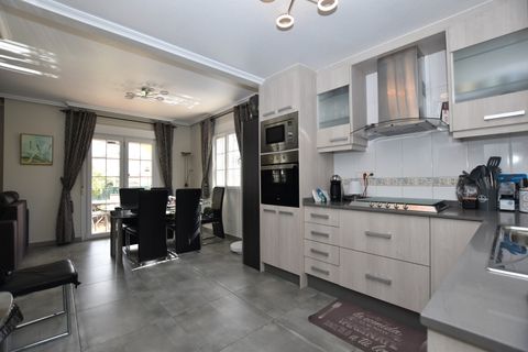 Villa i Altea, Alicante, Altea - € 430.000 | Ref: CLDMLS-17615 - foto 4