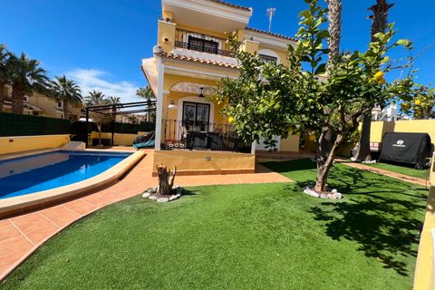 Villa i Altea, Alicante, Altea - € 430.000 | Ref: CLDMLS-17615 - foto 32