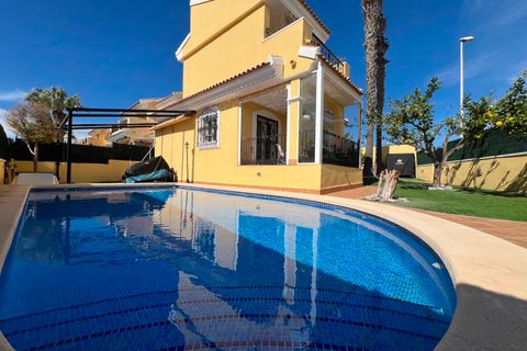 Villa i Altea, Alicante, Altea - € 430.000 | Ref: CLDMLS-17615 - foto 34