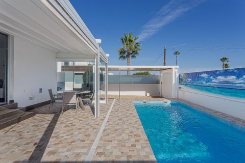 Villa - Orihuela Costa, Alicante - photo 2