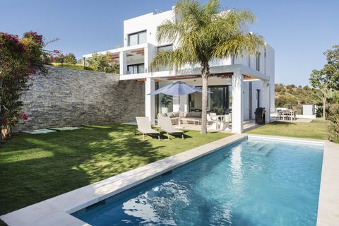Landejendom i Cabopino, Malaga, Cabopino - € 1.495.000 | Ref: R5179843 - foto 1