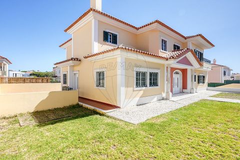 Villa i Cascais, Lisbon, Cascais - € 2 600 000 | Ref: 121021215-252 - foto 2