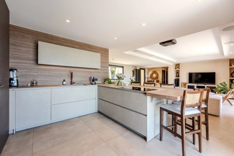 Villa a Mougins, Alpes-Maritimes, Mougins - € 2.150.000 | Ref: HH-16212530 - foto 12