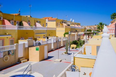 Rækkehus i Orihuela Costa, Alicante, Orihuela Costa - € 239.900 | Ref: MLSC5682302 - foto 49