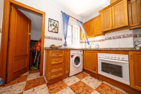 Villa i Playa Flamenca, Alicante, Playa Flamenca - € 529.900 | Ref: 13912 - foto 18