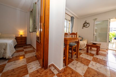 Villa i Playa Flamenca, Alicante, Playa Flamenca - € 529.900 | Ref: 13912 - foto 21