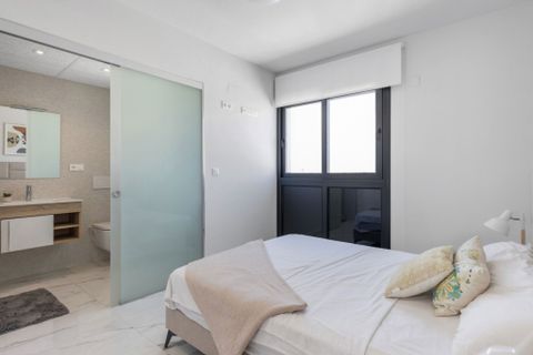 Lejlighed i Playa Flamenca, Alicante, Playa Flamenca - € 495.000 | Ref: THKCI-2423-5172 - foto 16