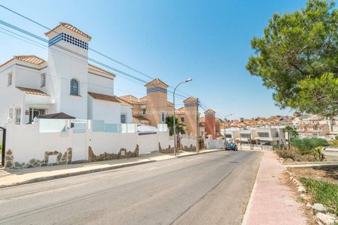 Villa in San Miguel De Salinas, Alicante - foto 1