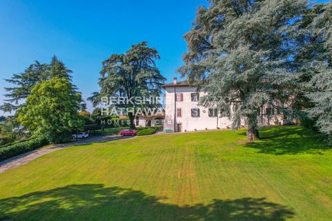 Villa i Daverio, Varese, Daverio - € 2 500 000 | Ref: ILO1826 - foto 11