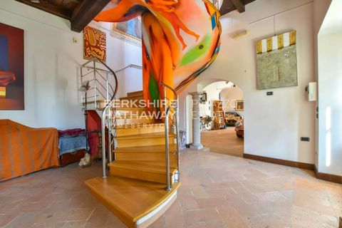 Villa i Daverio, Varese, Daverio - € 2 500 000 | Ref: ILO1826 - foto 18