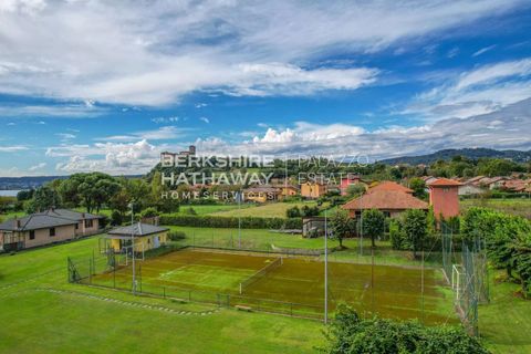Villa en Angera, Varese, Angera - € 2.450.000 | Ref: ILO1828 - photo 17