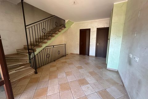 Villa i Guidonia Montecelio, Rome, Guidonia Montecelio - € 175.000 | Ref: san2 - foto 14