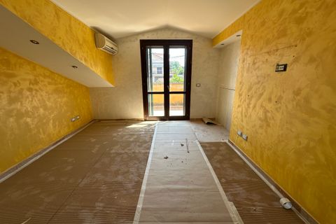 Villa i Guidonia Montecelio, Rome, Guidonia Montecelio - € 175.000 | Ref: san2 - foto 32