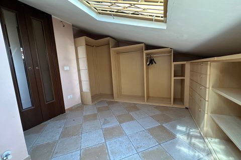 Villa i Guidonia Montecelio, Rome, Guidonia Montecelio - € 175.000 | Ref: san2 - foto 35
