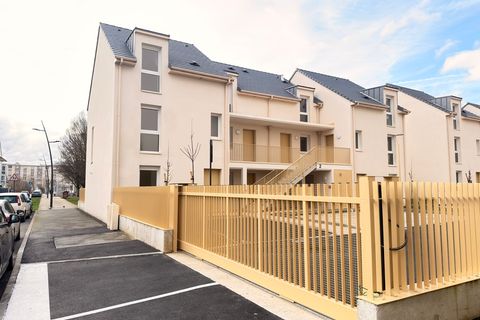 Lejlighed i Creil, Oise, Creil - € 161.517 | Ref: 830036139255 - foto 2