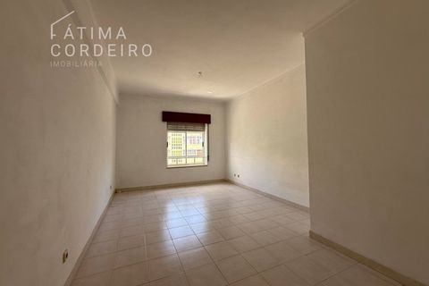 Apartament a Almada, Setubal, Almada - € 1.100/mes | Ref: 37.26 - foto 2