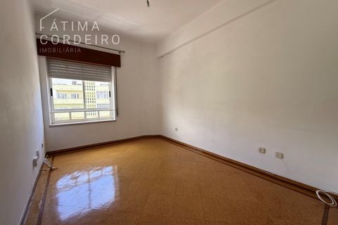 Apartament a Almada, Setubal, Almada - € 1.100/mes | Ref: 37.26 - foto 5