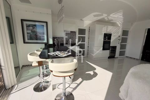 Lejlighed i Antibes, Alpes-Maritimes, Antibes - € 695.000 | Ref: 86937303 - foto 2