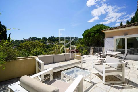 Villa i Mougins, Alpes-Maritimes, Mougins - € 2.300.000 | Ref: 530547 - foto 2