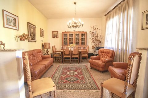 Villa in Prato, Prato, Prato - € 490.000 | Ref: DC490 - foto 1
