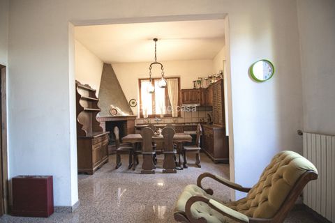 Villa in Prato, Prato, Prato - € 490.000 | Ref: DC490 - foto 4