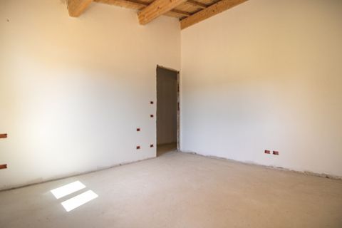 Villa in Prato, Prato, Prato - € 289.000 | Ref: DC289 - IOLO - foto 10