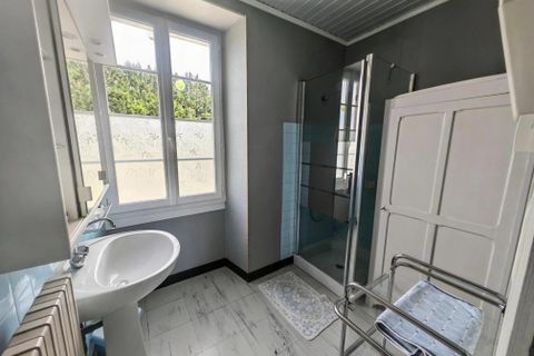 Villa i Aubeterre-sur-Dronne, Charente, Aubeterre-sur-Dronne - € 299.600 | Ref: BVI84745 - foto 12