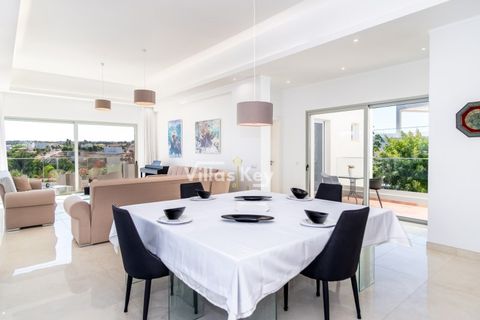 Villa en Lagos, Faro, Lagos - € 1.785.000 | Ref: V968 - photo 8