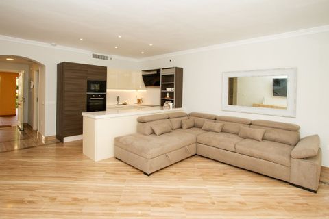 Appartement in Elviria, Malaga - foto 1