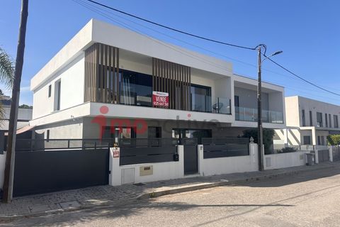 Stadthaus in Amora, Setubal, Amora - € 620.000 | Ref: 2026_010 - Foto 2