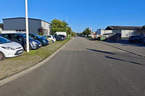 L'establiment comercial a Grenade, Haute-Garonne, Grenade - € 52.536/mes | Ref: LLOC97327 - foto 21