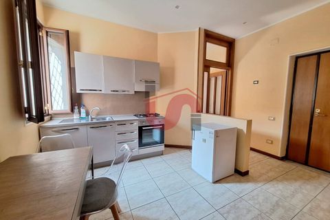 Apartament a Benevento, Benevento, Benevento - € 480/mes | Ref: AA38905 - foto 3