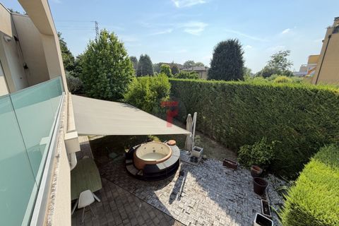 Villa i Padua, Padua, Padua - € 399 000 | Ref: cv132-A - foto 2