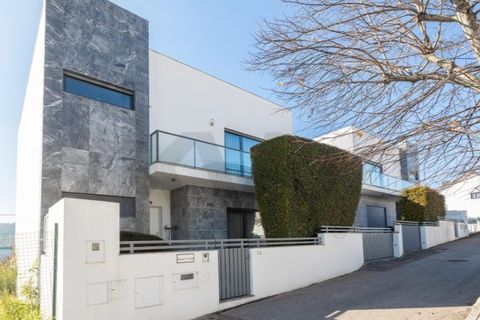 Villa i Odivelas, Lisbon, Odivelas - € 737.000 | Ref: KWPT-034688 - foto 4