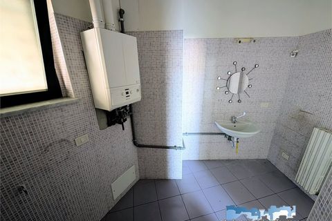 Erhvervsejendom i Ivrea, Turin, Ivrea - € 60.000 | Ref: 1011 - foto 6