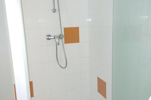 Apartment in Uzerche, Correze, Uzerche - € 436/month | Ref: 260618-100435 - photo 9