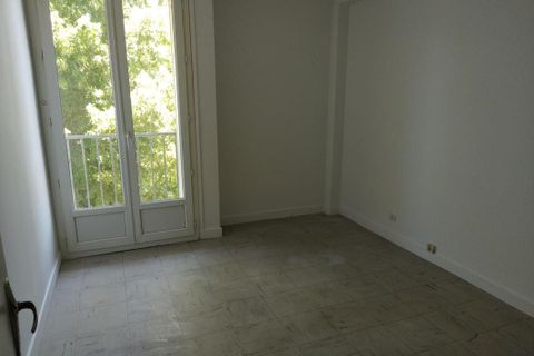Apartament a Objat, Correze, Objat - € 399/mes | Ref: 260617-135257 - foto 3