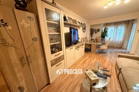 Apartment in Roses, Gerona - photo 2