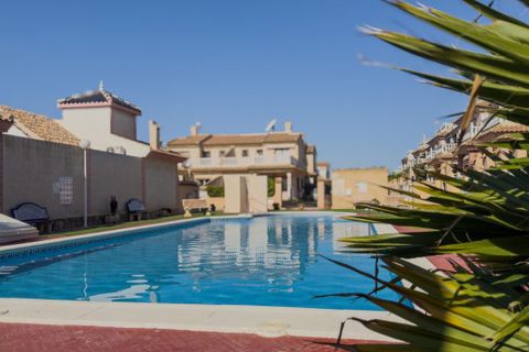 Rækkehus i Playa Flamenca, Alicante, Playa Flamenca - € 209.000 | Ref: THK3-4509-5196 - foto 3