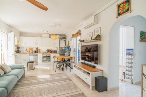 Rækkehus i Playa Flamenca, Alicante, Playa Flamenca - € 209.000 | Ref: THK3-4509-5196 - foto 7