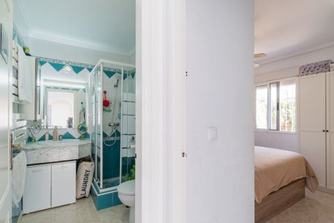 Rækkehus i Playa Flamenca, Alicante, Playa Flamenca - € 209.000 | Ref: THK3-4509-5196 - foto 14
