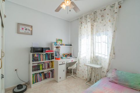 Rækkehus i Playa Flamenca, Alicante, Playa Flamenca - € 209.000 | Ref: THK3-4509-5196 - foto 17