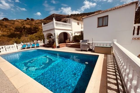 Landejendom i Iznajar, Cordoba, Iznajar - € 385.000 | Ref: ID4040 - foto 1