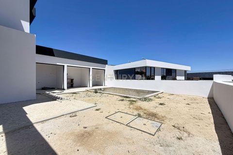 Villa i Seixal, Setubal, Seixal - € 699.000 | Ref: C0191-01617 - foto 4