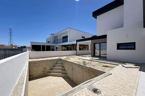 Villa i Seixal, Setubal, Seixal - € 699.000 | Ref: C0191-01617 - foto 5